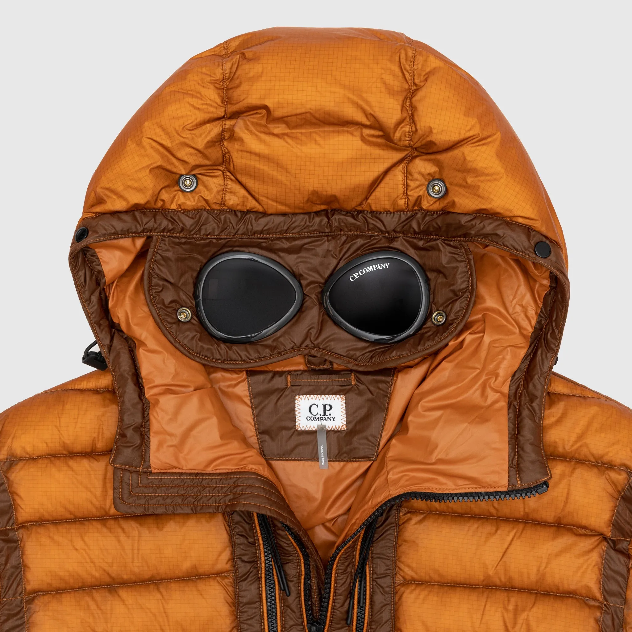 D.D SHELL GOGGLE DOWN JACKET