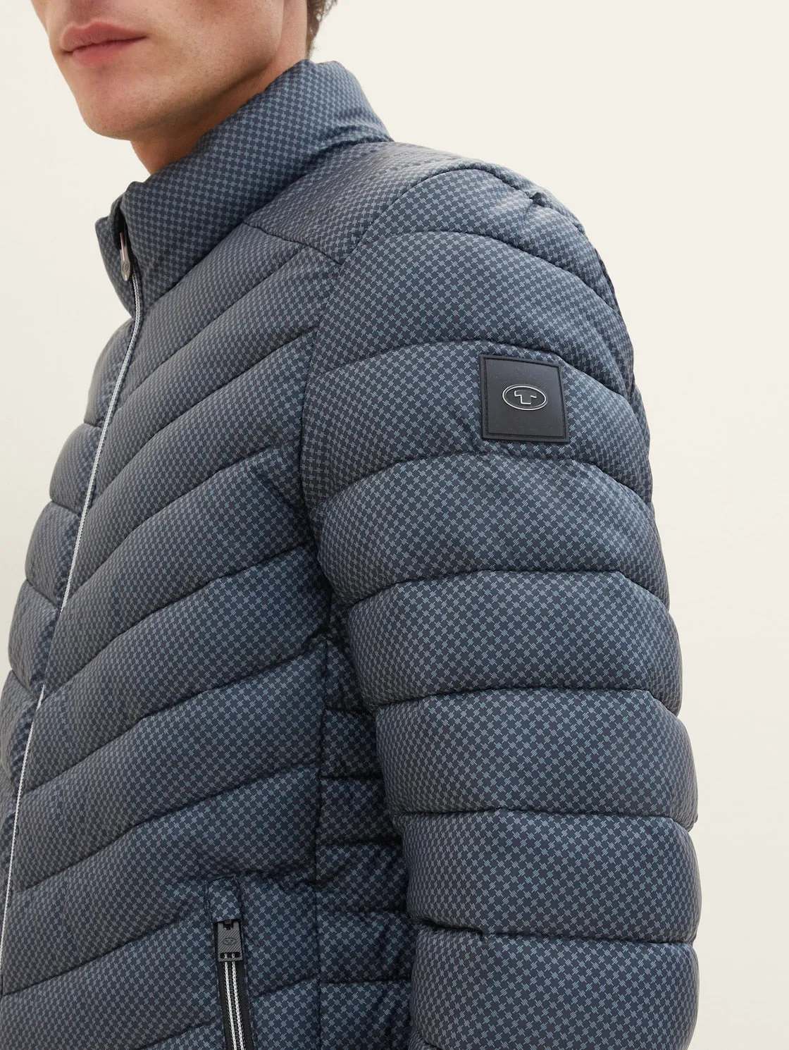 LIGHTWEIGHT JACKET AOP